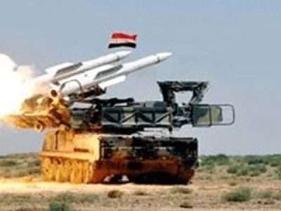 پدافند هوایی سوریه با اهداف متخاصم در آسمان دمشق مقابله کرد