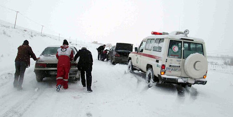 آماده باش جمعیت هلال احمر اردبیل با ۱۷ پست در راه‌های مواصلاتی