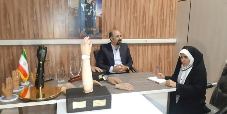پای صحبت‌های سازنده دست الکترونیکی :  رد پیشنهاد وسوسه‌انگیز استرالیایی‌ها به عشق  ایران