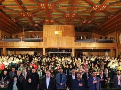 امام جمعه یزد در جشنواره بین‌المللی قصه‌گویی: نقالی در مدارس احیا شود