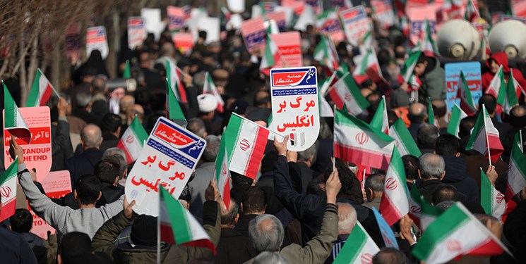 برنامه‌های روز 9 دی‌ماه  با محوریت بصیرت‌افزایی و آگاه‌سازی جوانان برگزار شود