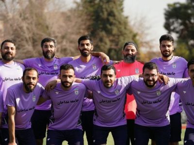 مداحان برای کمک به نیازمندان فوتبال بازی کردند+عکس