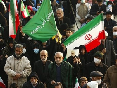 قطعنامه تجمع‌کنندگان مراسم ۹ دی: مشارکت پرشور در انتخابات زمینه‌سازِ تحول و عامل اصلی گره‌گشایی مشکلات است