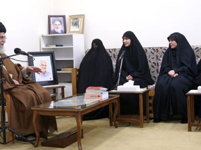 رهبر انقلاب در دیدار خانواده شهیدسلیمانی: باید خط تقویت جبهه مقاومت همچنان ادامه یابد