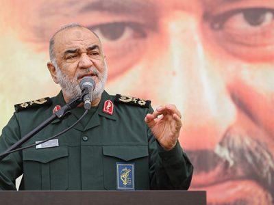 سرلشکر سلامی: در جهان امروز یا باید قوی بود یا تسلیم شد؛ راه میانه‌ای وجود ندارد