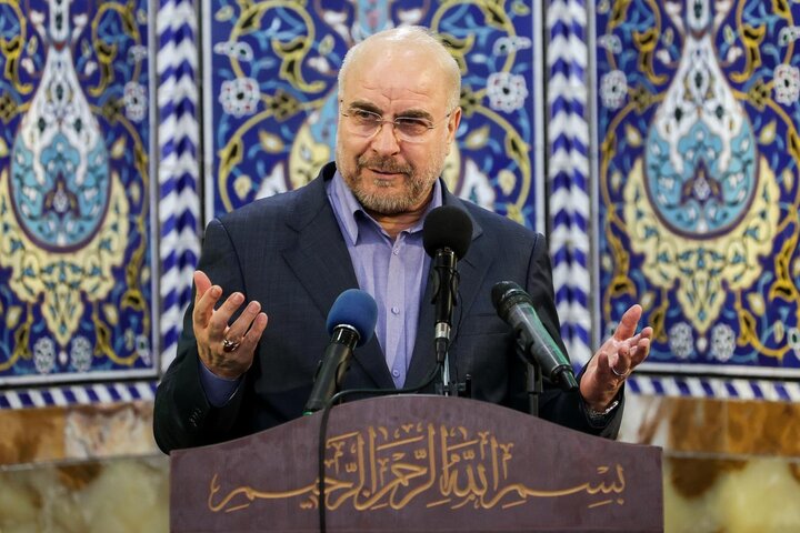 شهید سلیمانی نماد انسجام ملی شد/ جهاد و مقاومت راه موفقیت است