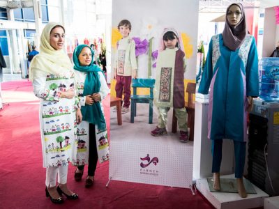 طراحی الگوی پیشامدها و پیامدهای قومیت‌گرایی مصرف‌کننده در مصرف برندهای داخلی