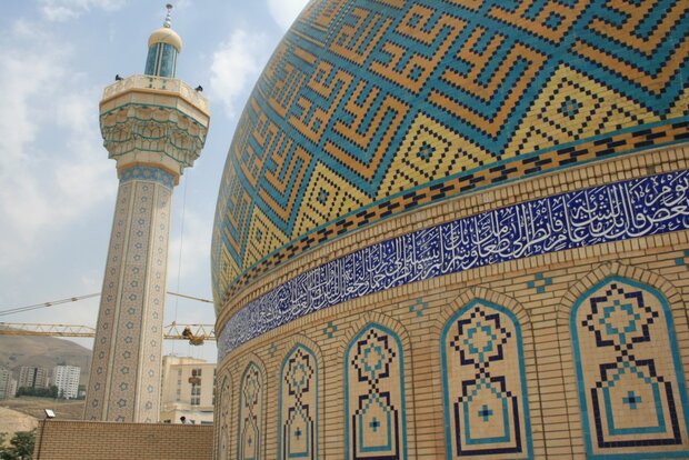 امامت کارآمد ترین مدل اداره جامعه در همه سطوح است/ ابزارهای امام برای پای کار آوردن مردم
