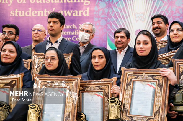 ثبت نام جشنواره دانشجوی نمونه سال ۱۴۰۲ آغاز شد/ امتیاز تولید محتوا در زمینه عفاف و حجاب