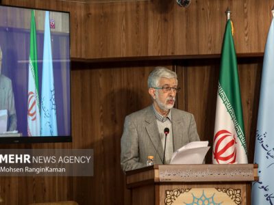 کریم مجتهدی غرب شناس بود اما هیچ‌گاه غرب زده نشد
