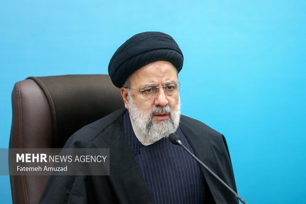 مسایل کشور در «آن سوی آب‌ها» حل نمی‌شوند/ به تحول در فرآیندها نیاز داریم