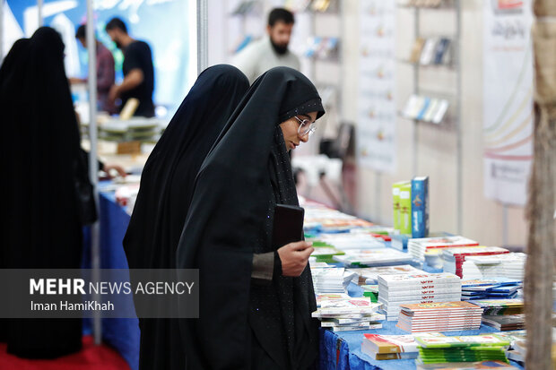 برپایی نمایشگاه کتاب دفاع مقدس با عنوان «روایت حماسه»