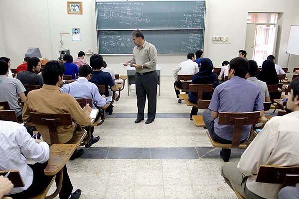 آیین‌نامه ارتقای اساتید با توجه به نظرات رهبری نهایی شد / ایجاد یک مرتبه جدید علمی در استادی