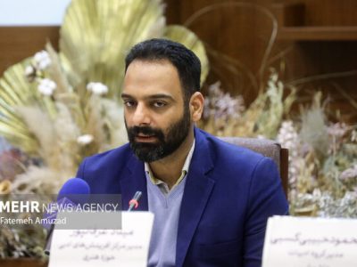 شعر انقلاب محدود به مسایل سیاسی نیست