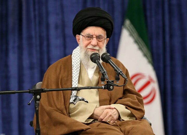 جمعی از تولیدکنندگان و فعالان اقتصادی کشور با رهبر انقلاب دیدار می‌کنند