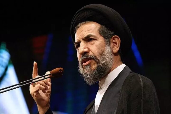 کسانی می‌توانند در جامعه «خلق قدرت» کنند که عقل و عزم داشته باشند