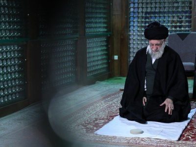 رهبر معظم انقلاب در حرم مطهر امام خمینی(ره) حضور یافتند