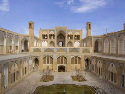 بررسی مطابقت طرح‌های توسعه شهری با اصول شهرسازی ایرانی اسلامی