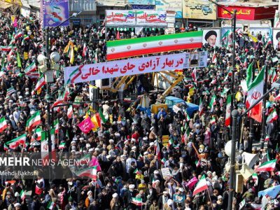 دعوت رییس دانشگاه آزاد اسلامی به حضور پرشور در راهپیمایی ۲۲ بهمن