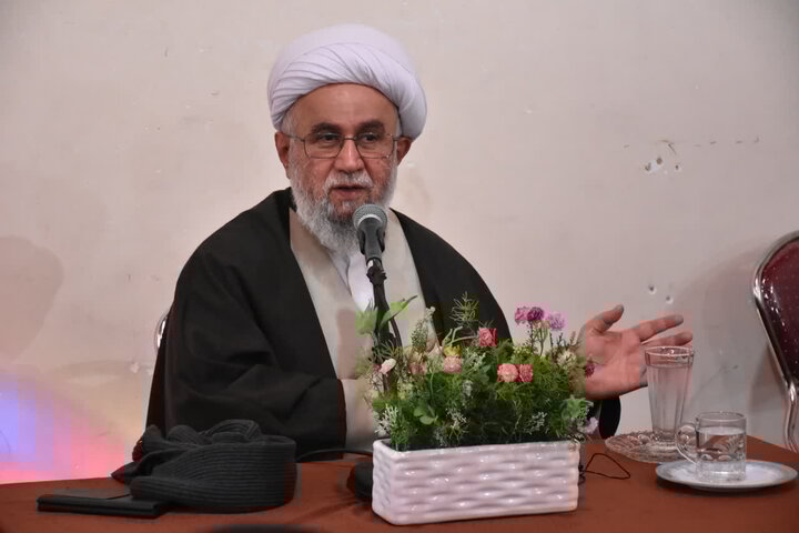 ادبیات بین المللی رهبر انقلاب یک ادبیات جدید و برخاسته از معارف اهل بیت (ع) است