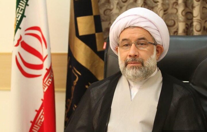 قرآن کریم محور اصلی تمدن اسلامی است