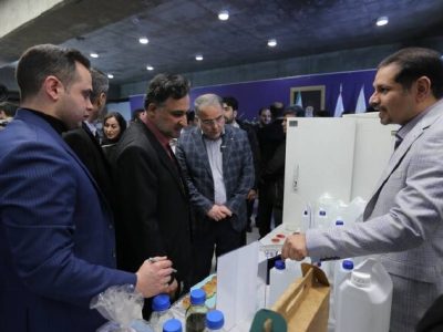 رونمایی از ۸ محصول دانش‌بنیان زیست‌بوم فناوری نوآوری زنجان